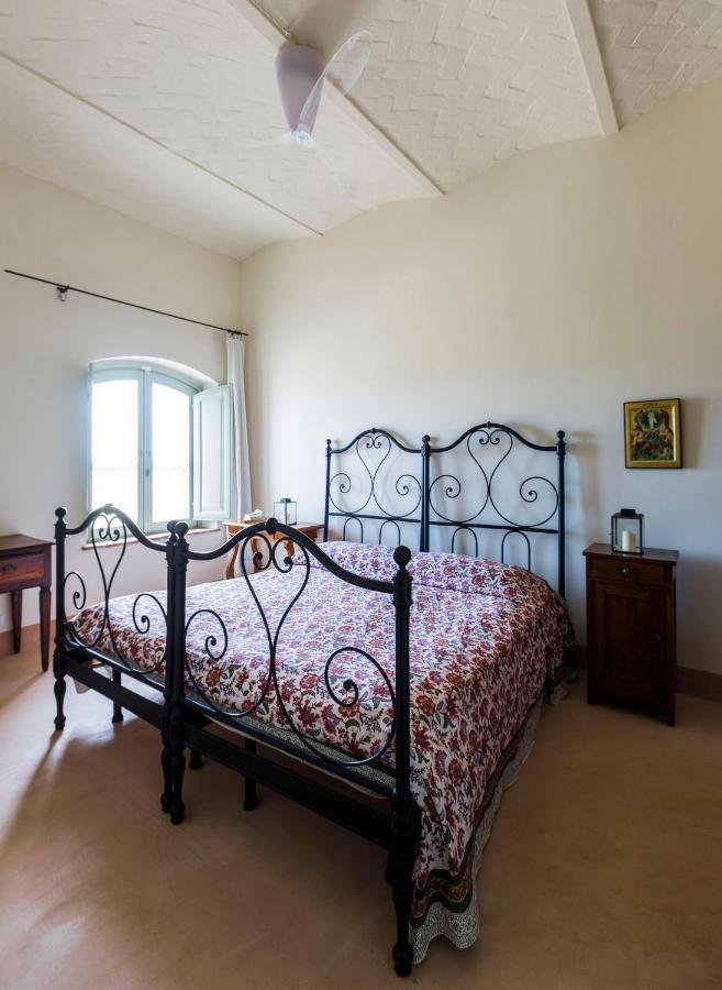 Agriturismo Le Tassinaie Castellina Marittima Kültér fotó