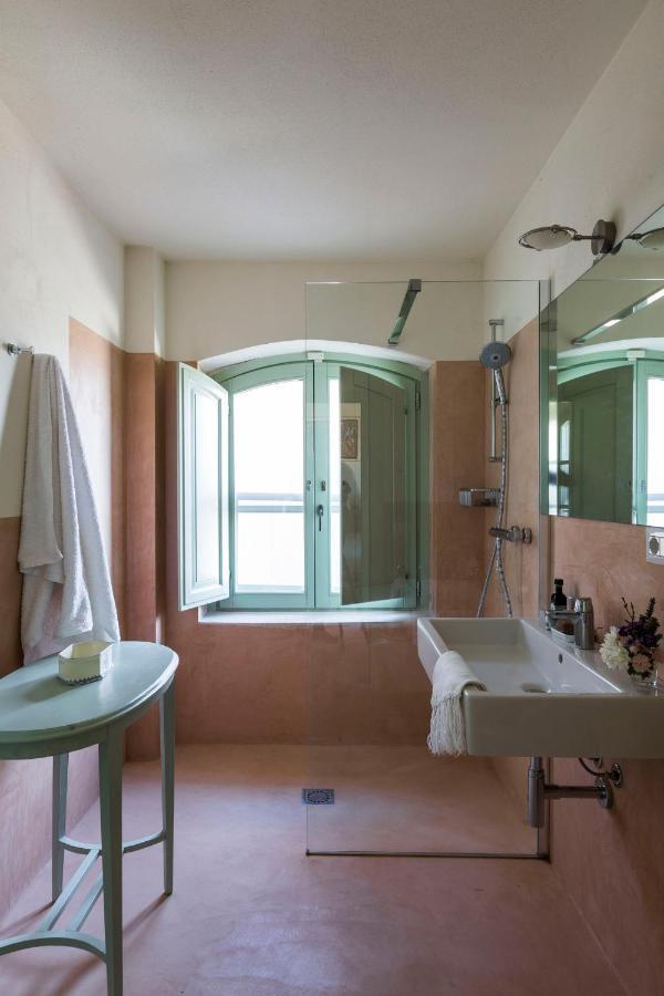 Agriturismo Le Tassinaie Castellina Marittima Kültér fotó
