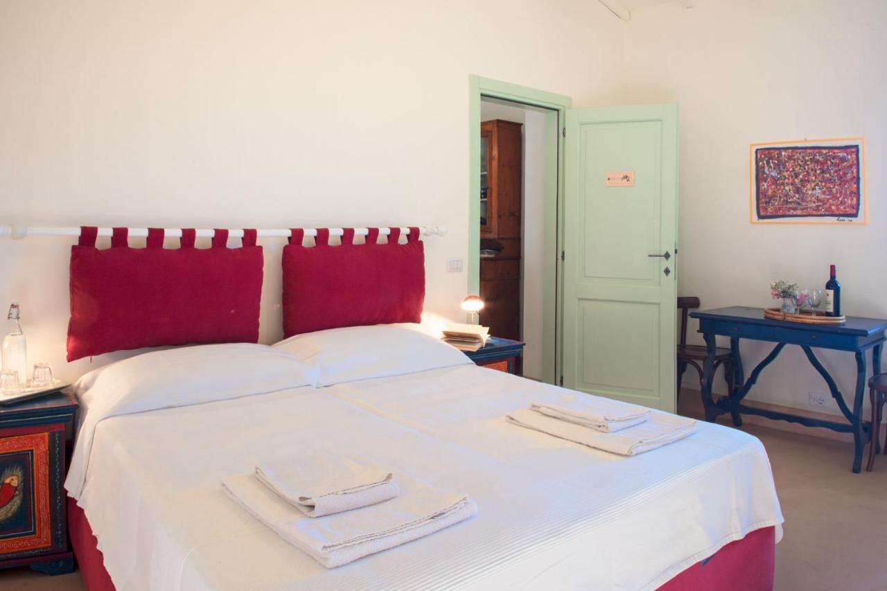 Agriturismo Le Tassinaie Castellina Marittima Kültér fotó